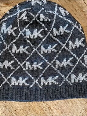 Michael Kors gray Logo Knit Beanie